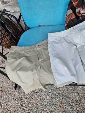 2 Pair RHONE Commuter Shorts Size 30  7" Inseam Cream & Tan